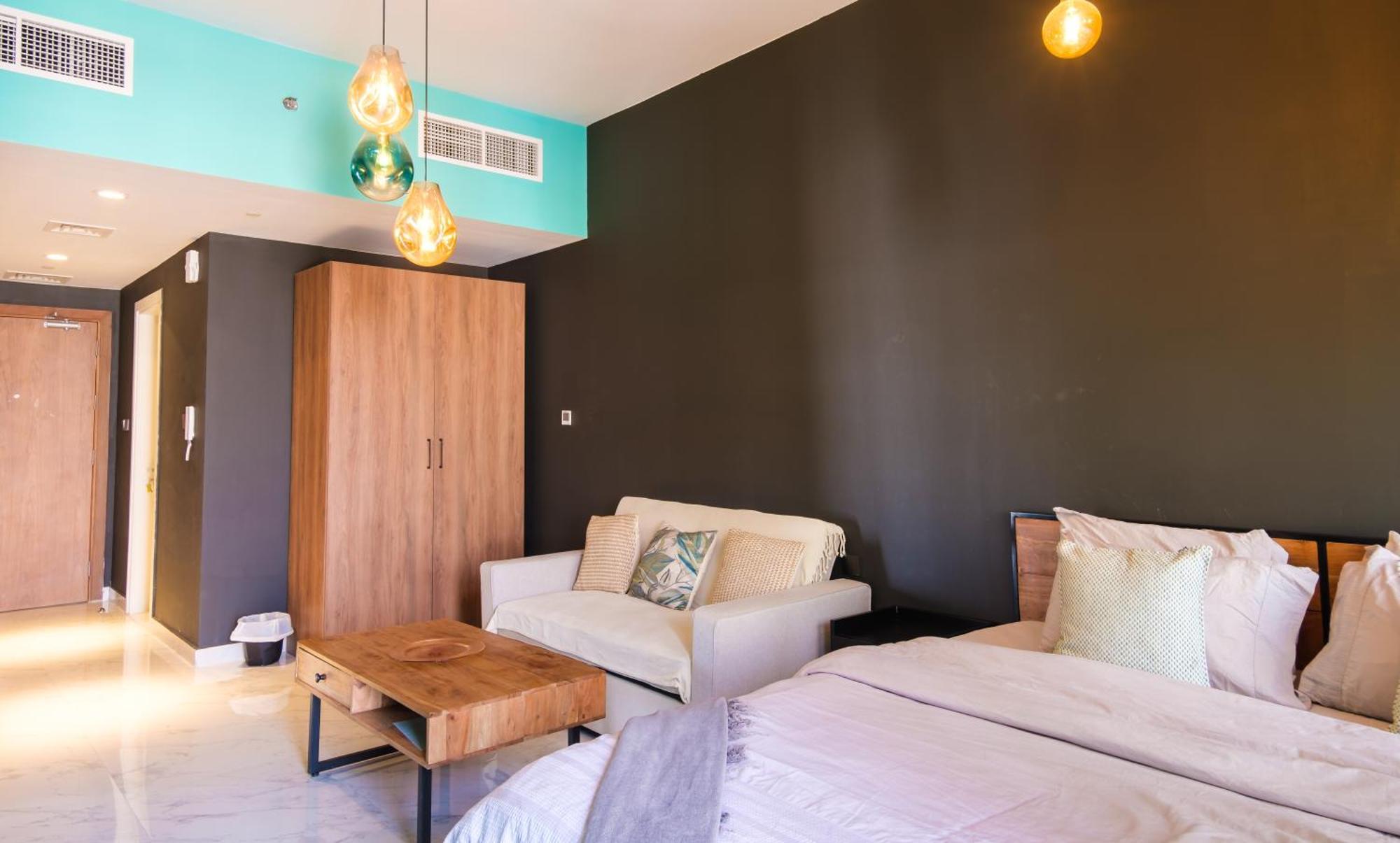 Industrial Chic Retreat Apartment Al Qurayyah Exterior photo