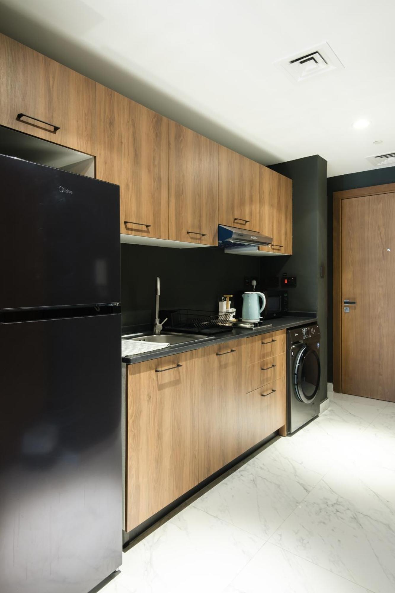 Industrial Chic Retreat Apartment Al Qurayyah Exterior photo