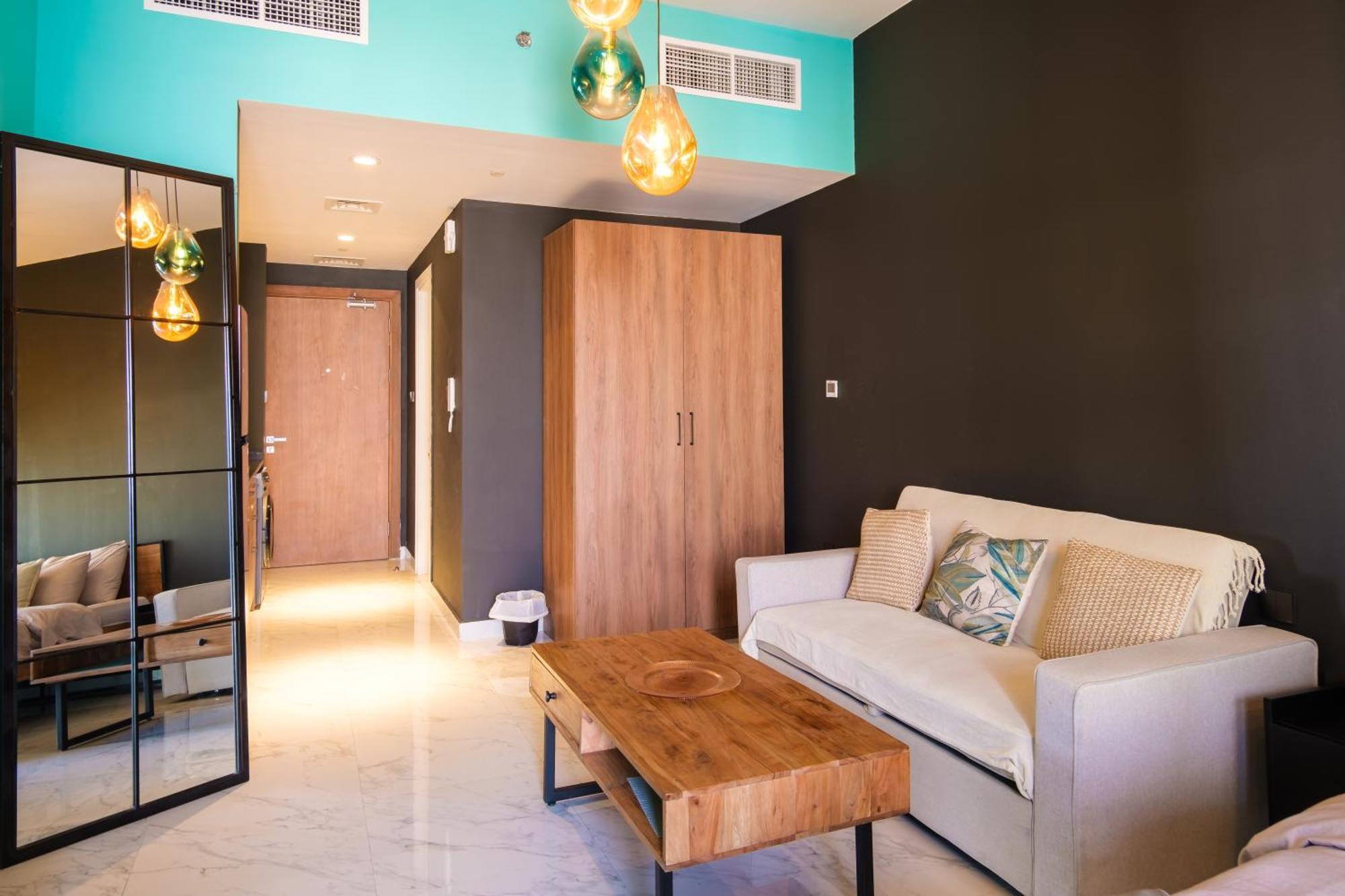 Industrial Chic Retreat Apartment Al Qurayyah Exterior photo