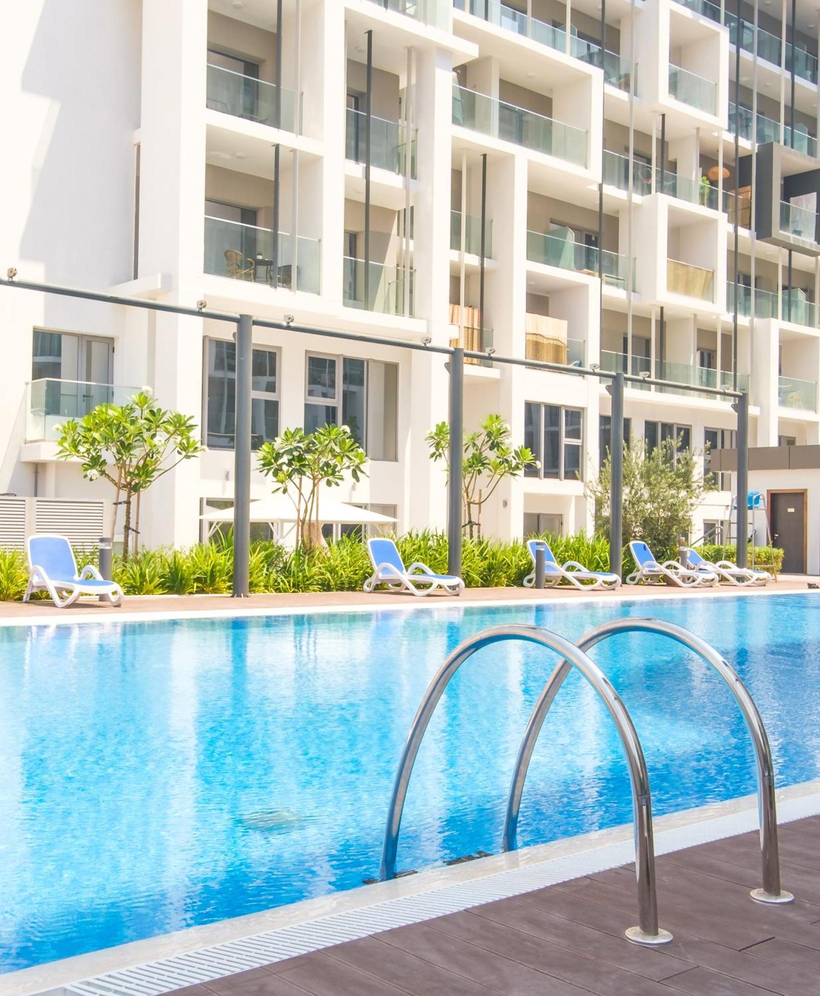 Industrial Chic Retreat Apartment Al Qurayyah Exterior photo